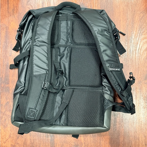 Base Camp x ROBLOX AUTHENTIC RARE Black Employee Swag Backpack - Picture 6 of 7